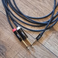 KABEL - KMC3 - Cable Mini Plug a 2 Plug Mono de 3 Mts