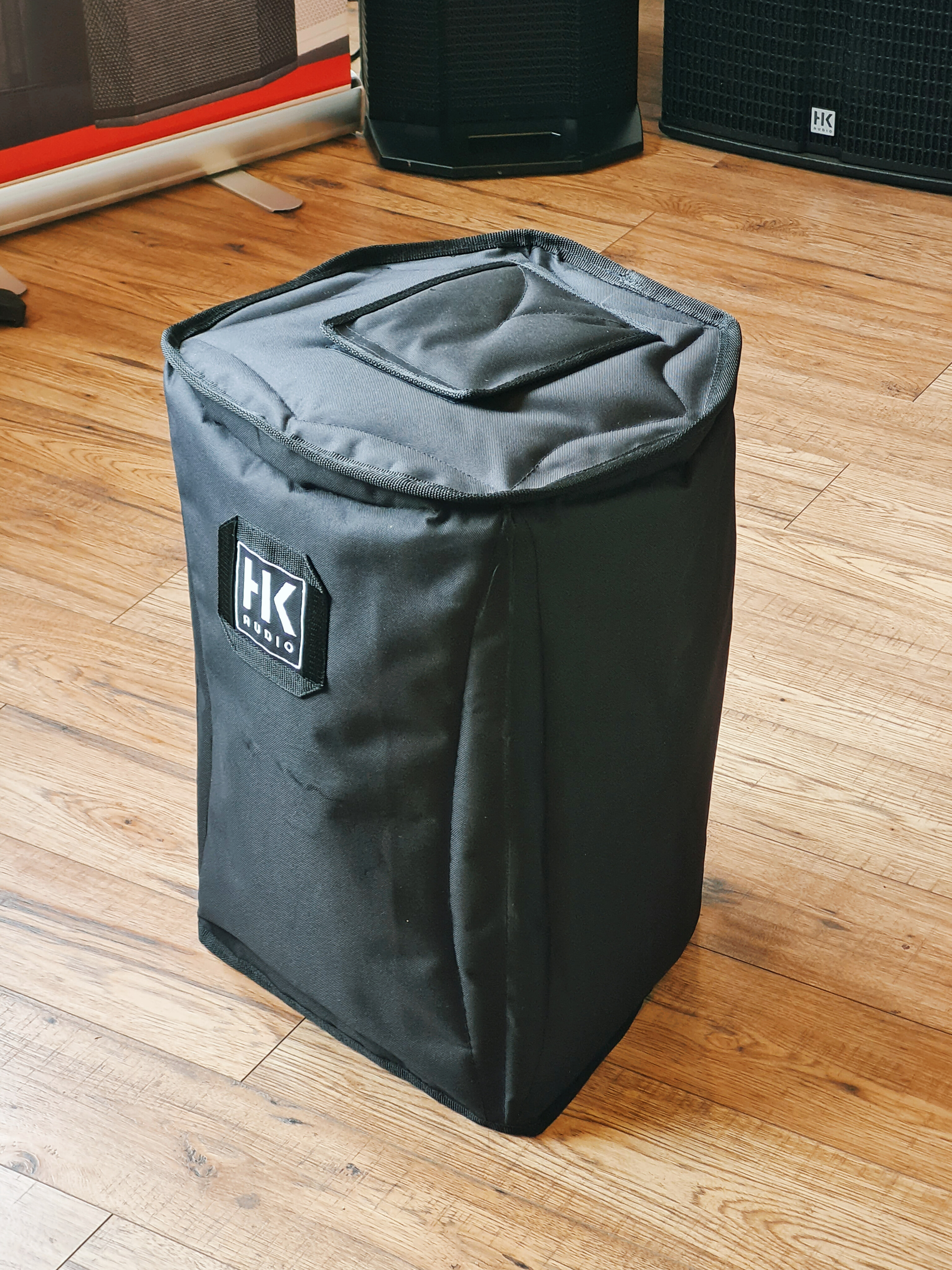 PS - PSFHKS110XI - Funda para SONAR 110XiA.jpg